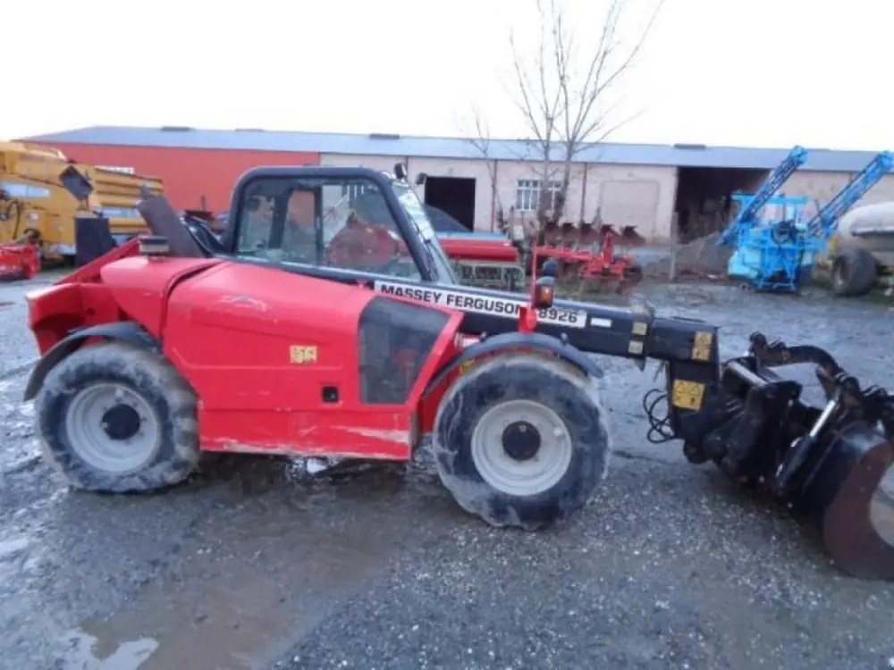 Massey Ferguson MF 8926