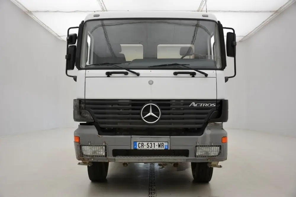 Mercedes-Benz Actros 3331 6x4