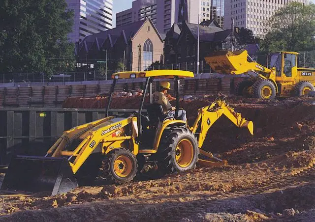 John Deere Construction 110