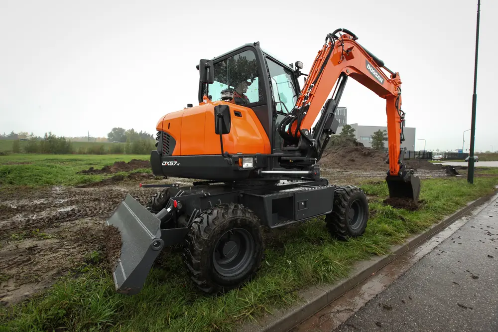 Doosan DX57W-5