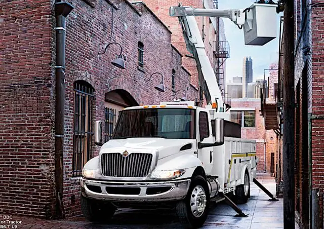 International MV607 107 Crew Cab Cummins L9
