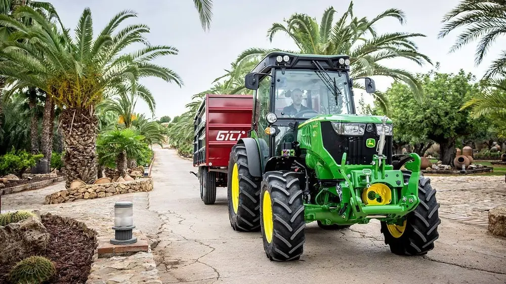 John Deere 5105GF
