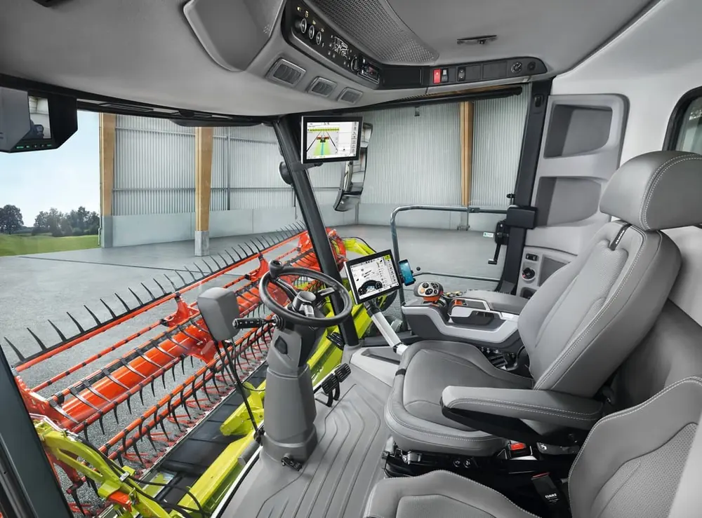 Claas Trion 750 Montana