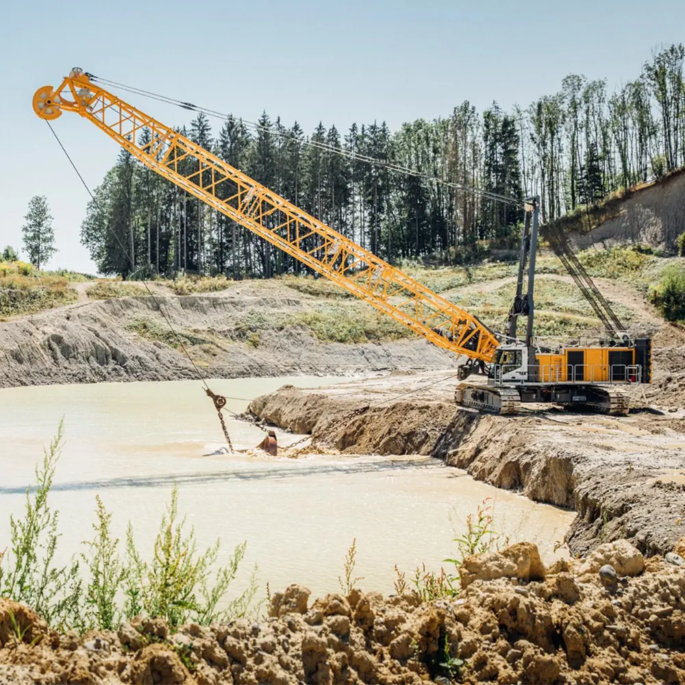 Liebherr HS 8200