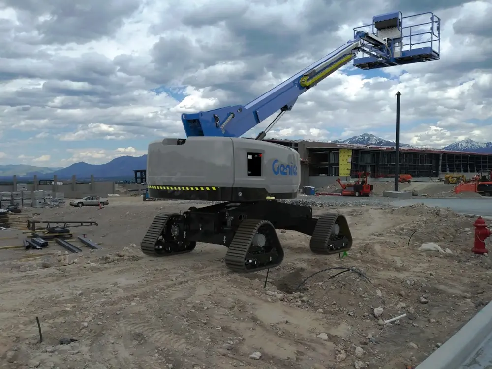 Genie S-40 TraX thumbnail 3