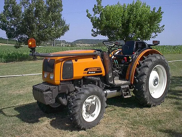 Renault Fructus 120 - 4