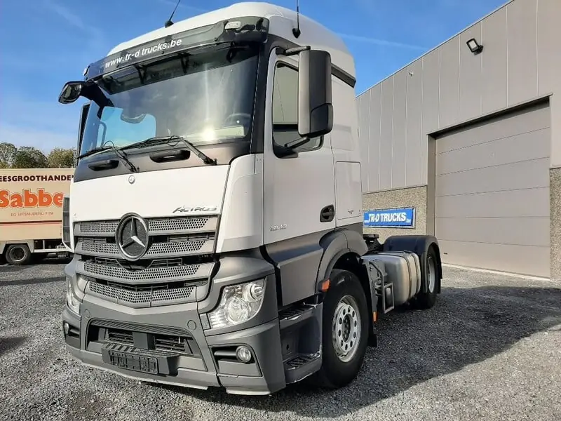 Mercedes-Benz ACTROS 1942