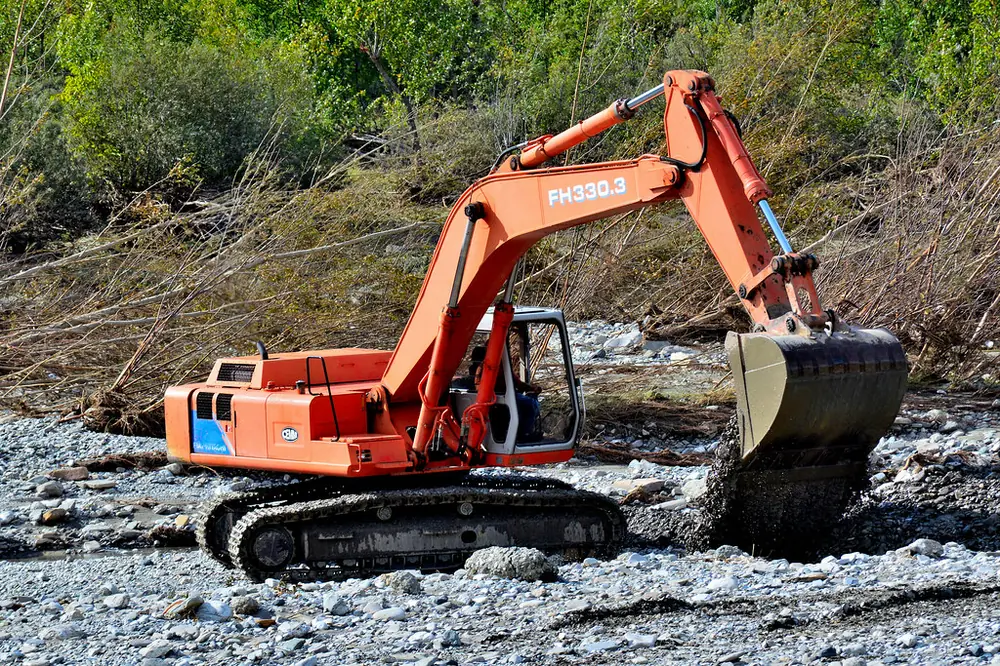 Fiat-Hitachi FH 330.3 ELM