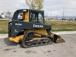 John Deere Construction 323D