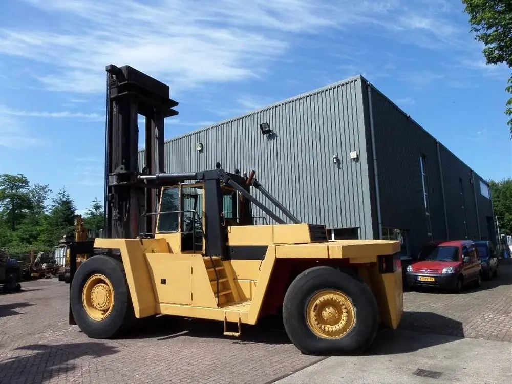 Caterpillar V 800