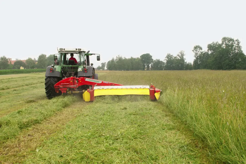 Pöttinger NovaCat 352 ED