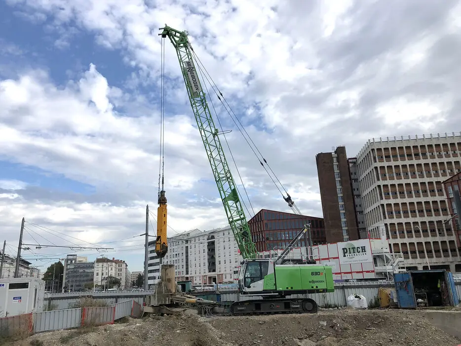 Sennebogen 630E thumbnail 2