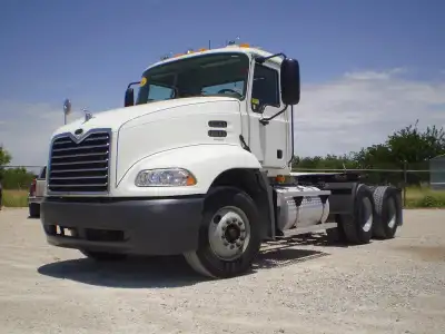 Mack VISION CA65 Conventional CXN602 AC-460P ASET 4x2