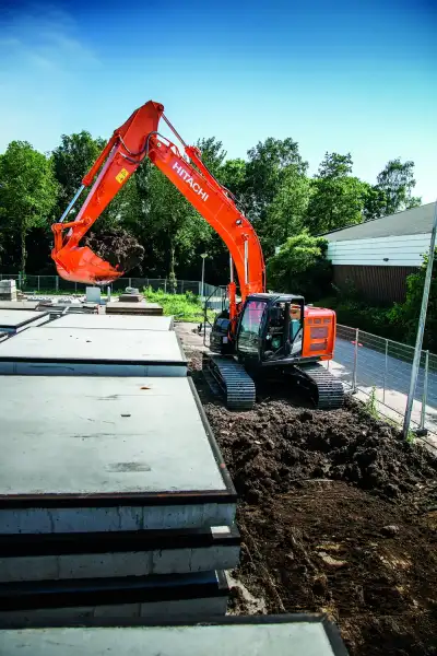 Hitachi ZX225USRLC-6 thumbnail 6