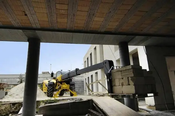New Holland LM 1133 turbo thumbnail 4