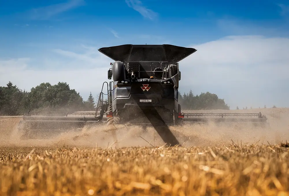 Massey Ferguson Ideal 8 thumbnail 3