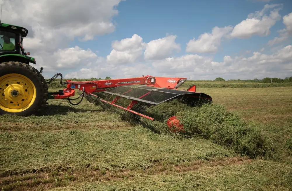 Kuhn MM 890 thumbnail 3