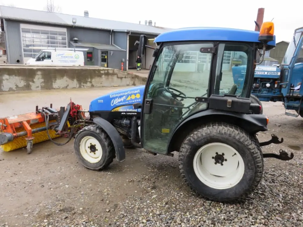 New Holland TCE 55