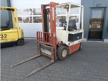 Nissan UM 02 L 25 U