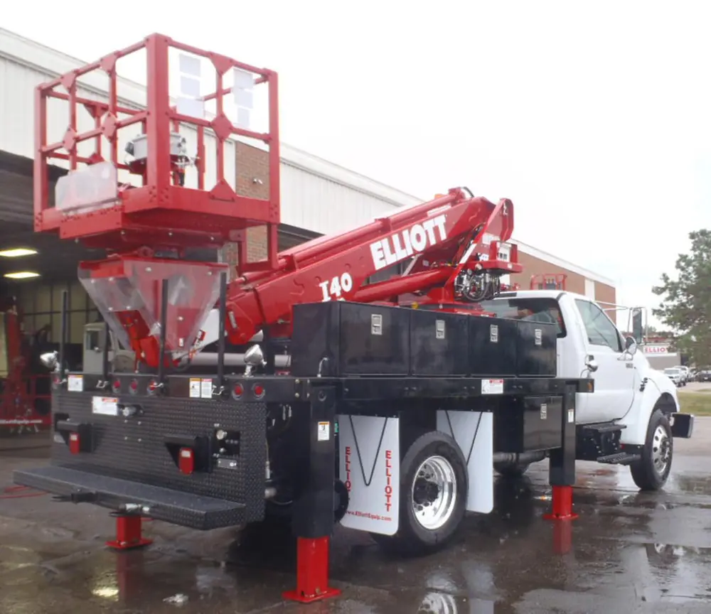 Elliott Equipment I40F HIREACH