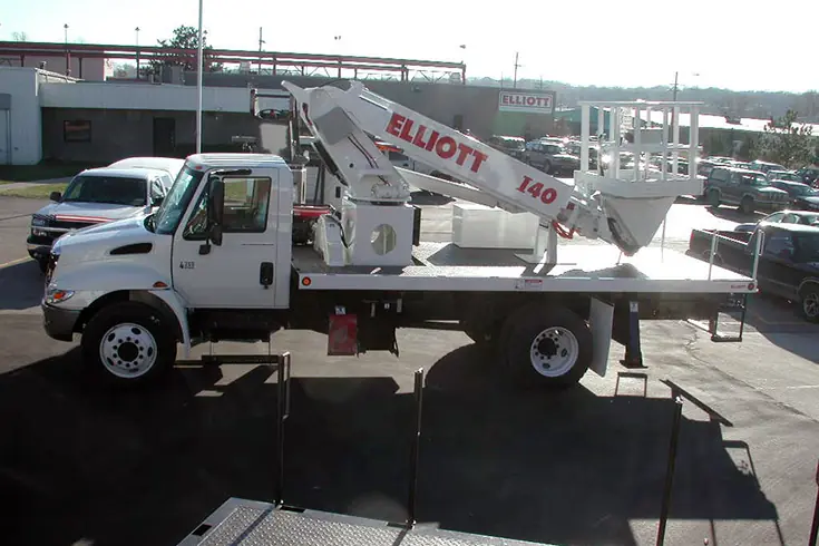 Elliott Equipment I40F HIREACH thumbnail 2