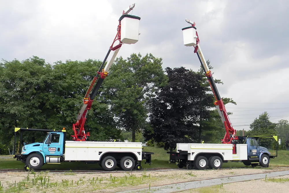 Elliott Equipment I40F HIREACH thumbnail 3