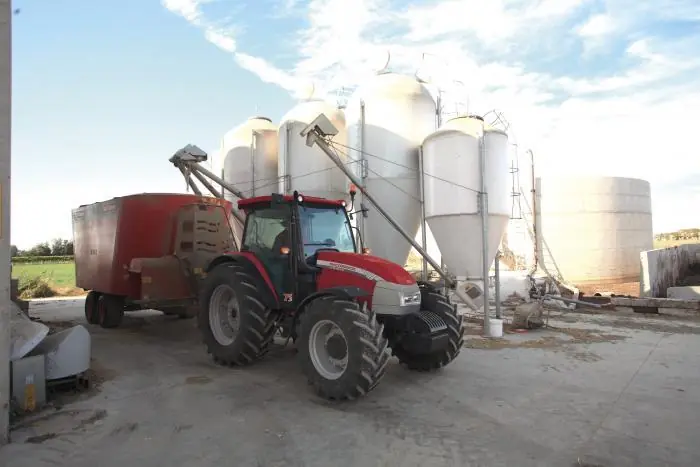 McCormick T 115 Max Synchro