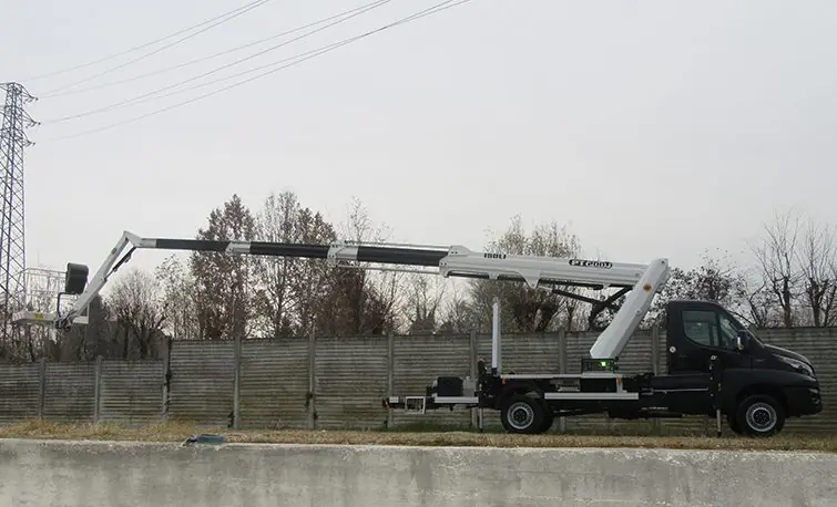 ISOLI PT-J 220