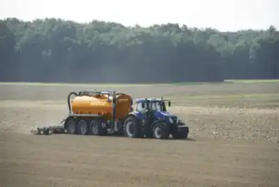 New Holland T8.435 SmartTrax thumbnail 10