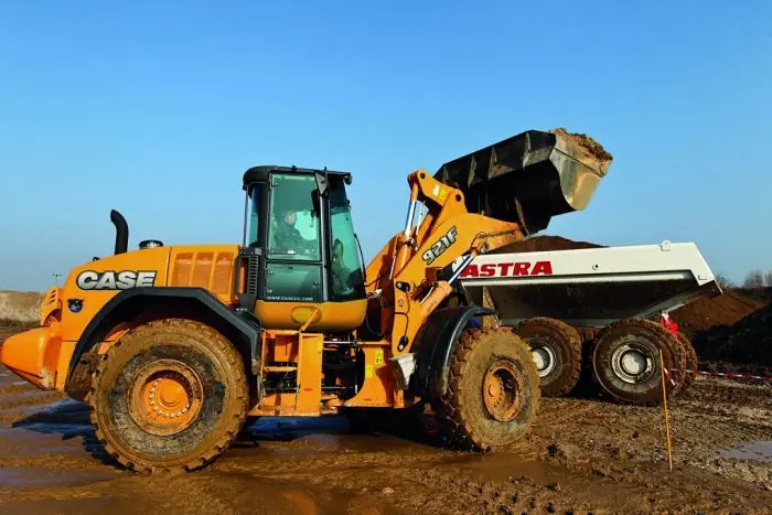 Case 921 F XR thumbnail 4