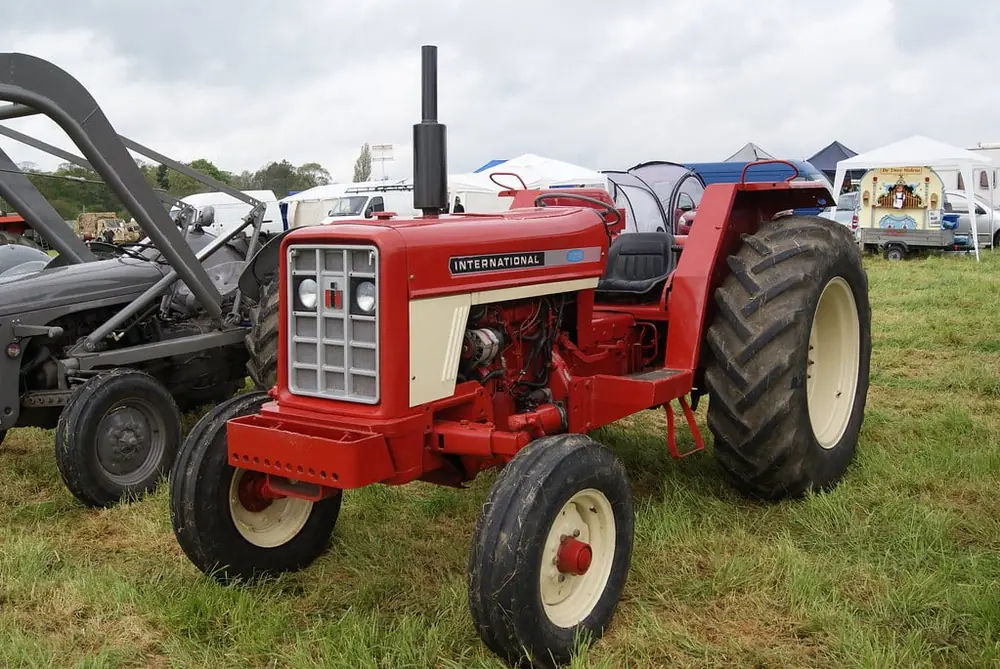 International Harvester 474