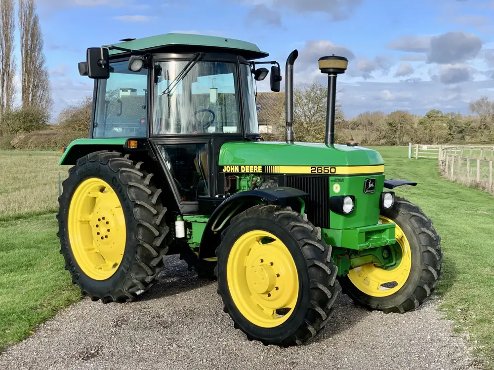 John Deere 2650