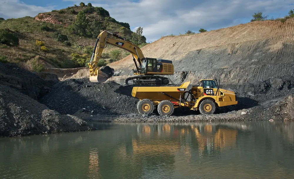 Caterpillar 352F XE thumbnail 4