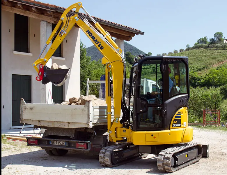 Komatsu PC35MR-5