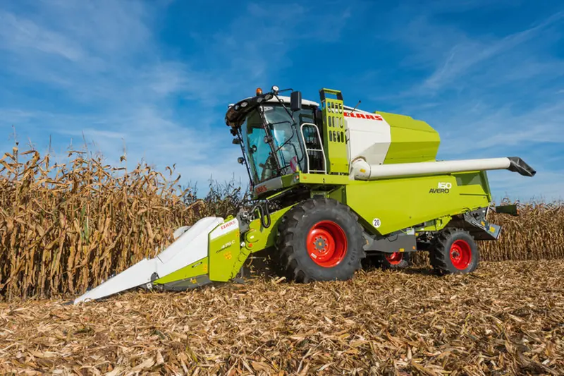 Claas Avero 240