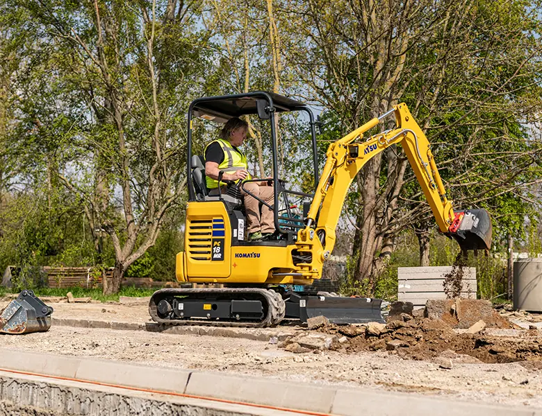 Komatsu PC18MR-5