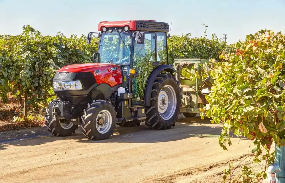 Case IH Farmall 110V