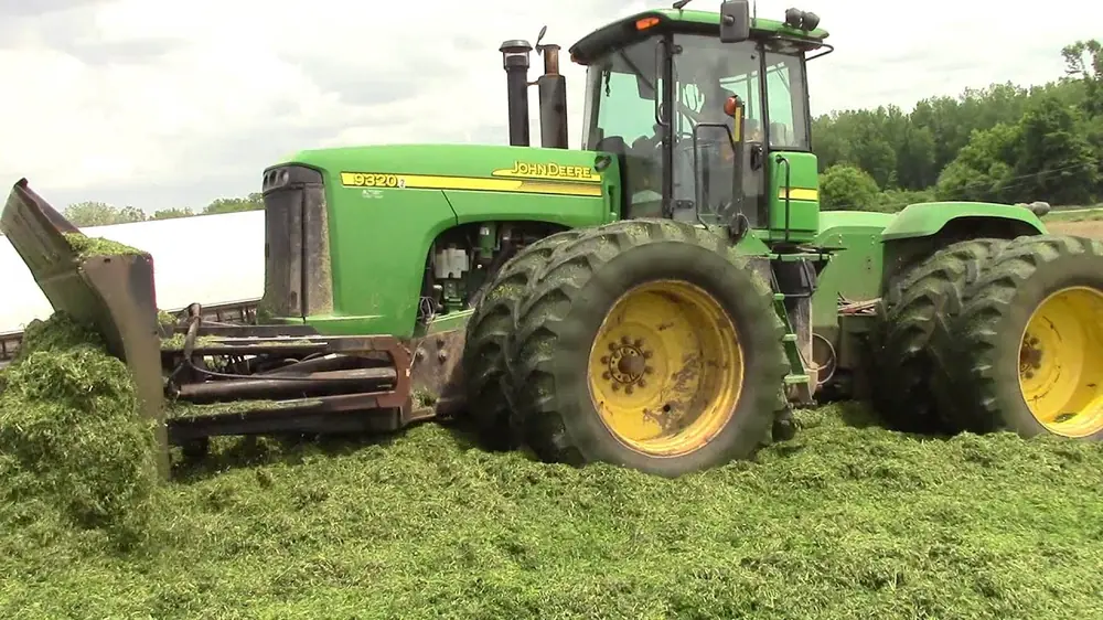 John Deere 9320