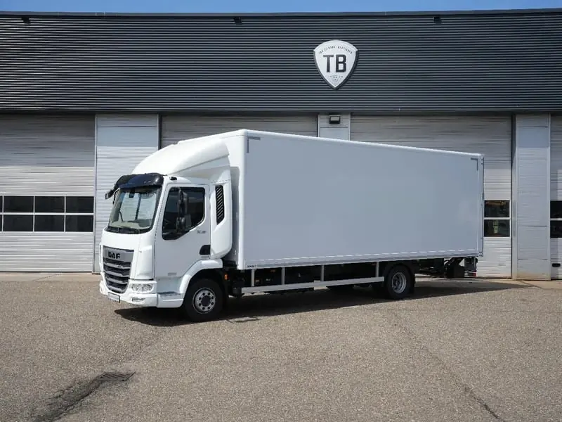 DAF XB 210 FA 14t