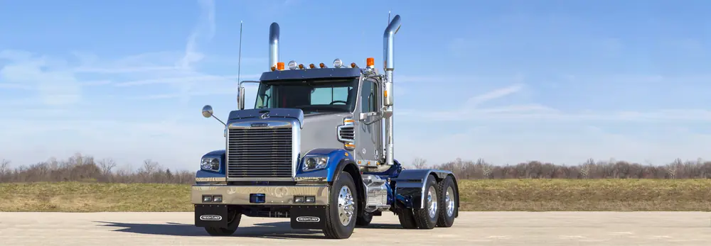 Freightliner 122SD 58 Mid Roof Detroit DD16