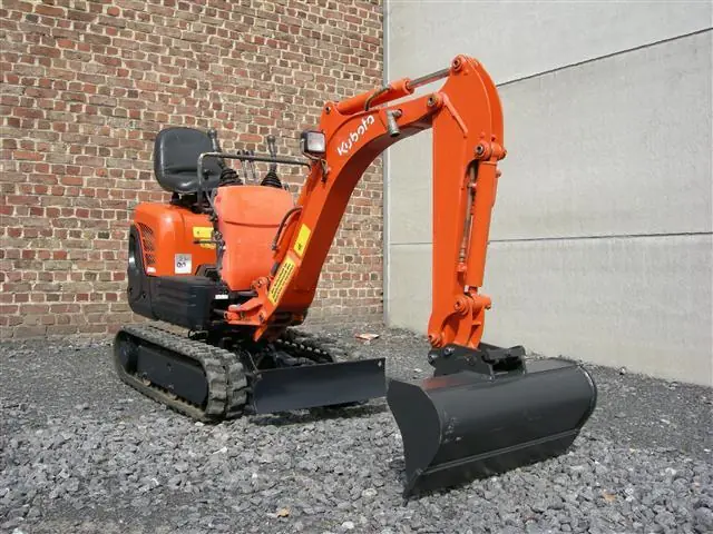 Kubota K008-3