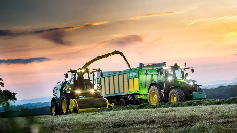 John Deere 8100