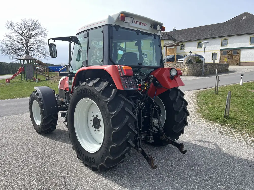 Steyr M 9086 Profi