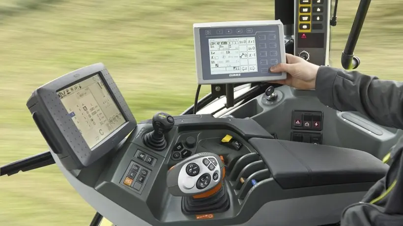 Claas Quadrant 4000 thumbnail 2