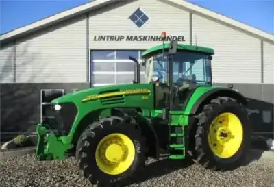 John Deere 7920