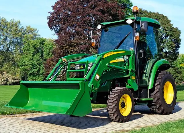 John Deere 3720
