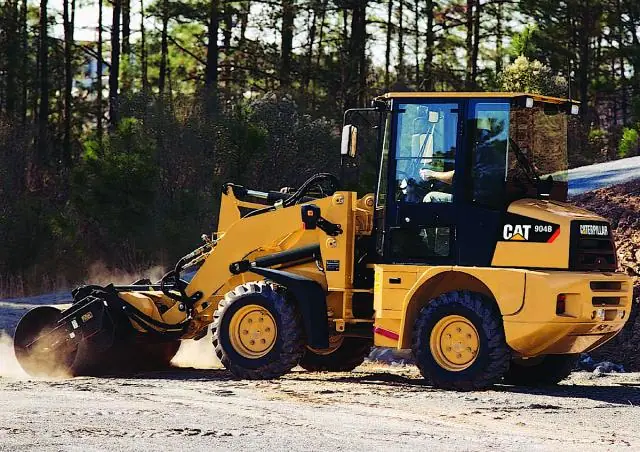 Caterpillar 904 B