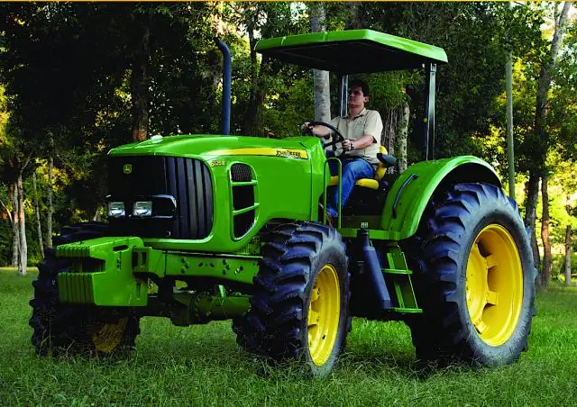 John Deere 6125 E