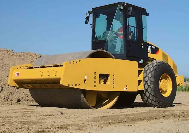Caterpillar CS76