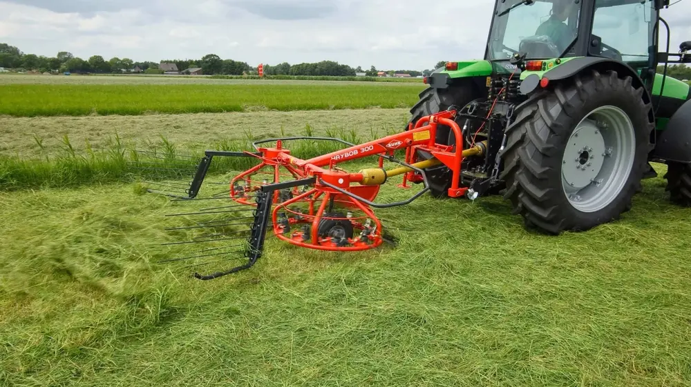 Kuhn HayBob 300